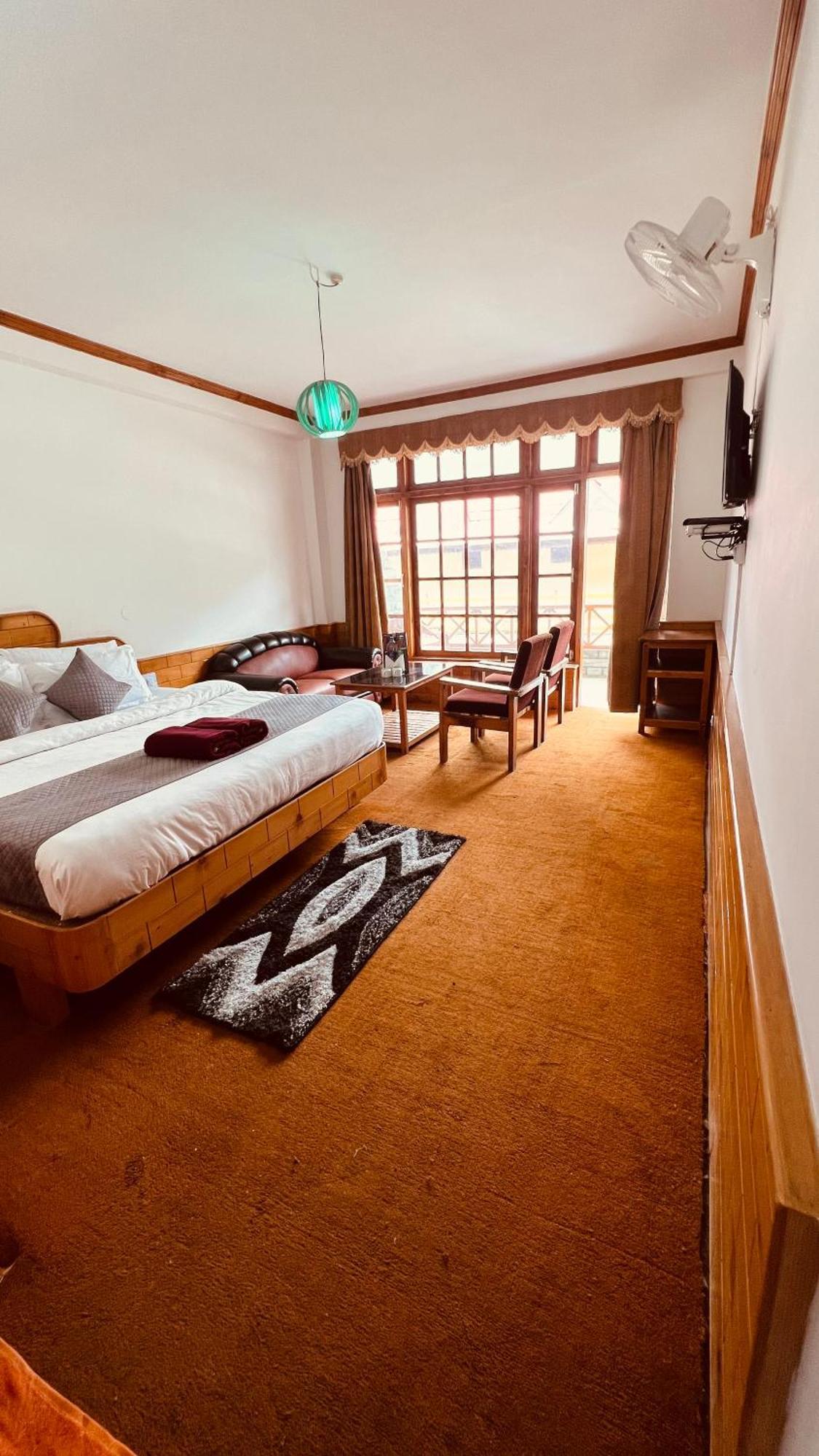 Sita Hotel & Cottage, Manali - A Boutique Wellness Hotel Eksteriør bilde